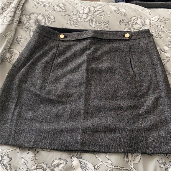 Banana Republic Dresses & Skirts - EUC Banana Republic Mini Skirt